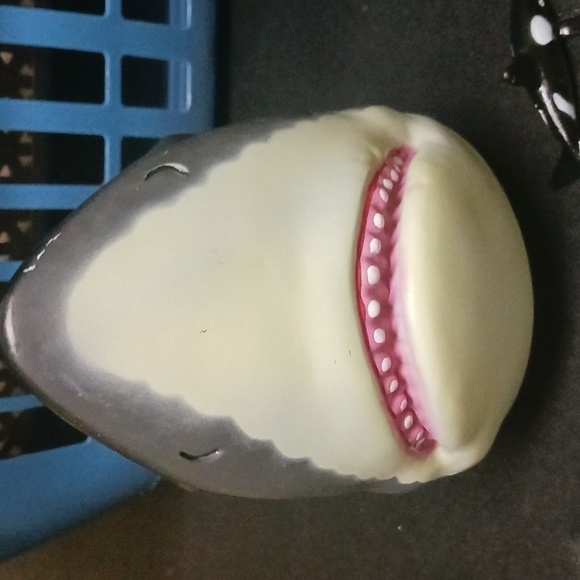 Shark Case - Picture 5 of 8